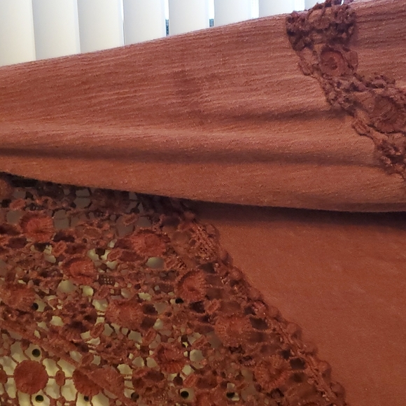 Love 8 Lacey Tunic - Picture 3 of 8